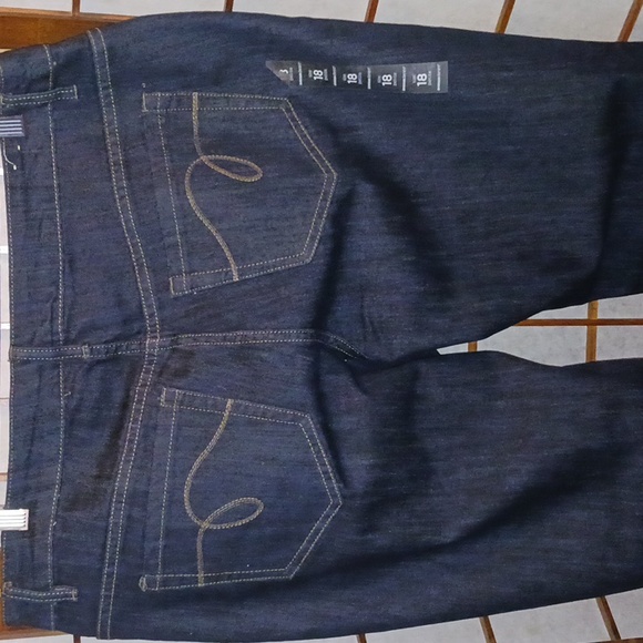 Avenue Denim Jeans - Picture 6 of 8
